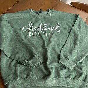 NWOT GREEN OVERSIZED TEACHER SWEATSHIRT